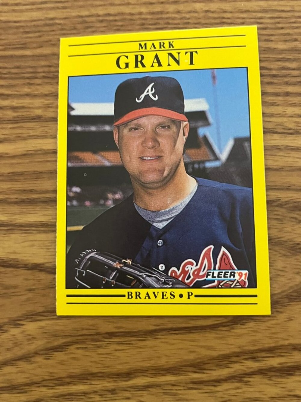 Baseball cards-lot of 16-near mint-1980's 1990's #11